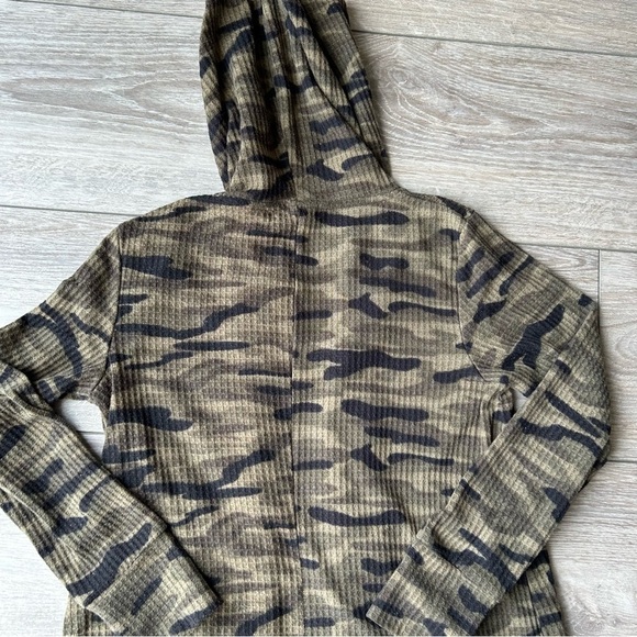 Retrology Camo Hooded Open  Front Cardigan - Picture 11 of 14